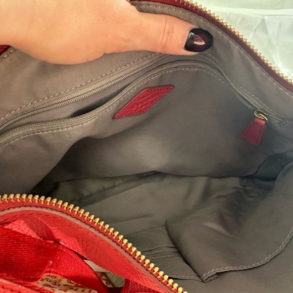 Fossil Elise Red Leather Crossbody Shoulder Bag Gold Zipper - Picture 6 of 7